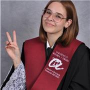 Universitaria graduada en Derecho y Relaciones Laborales, ofrece clases de repaso y/o ayuda con los deberes en Tarragona
